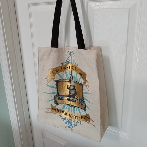 Harry Potter Fantastic Beasts Cotton Tote w/metallic gold accents - Picture 3 of 6